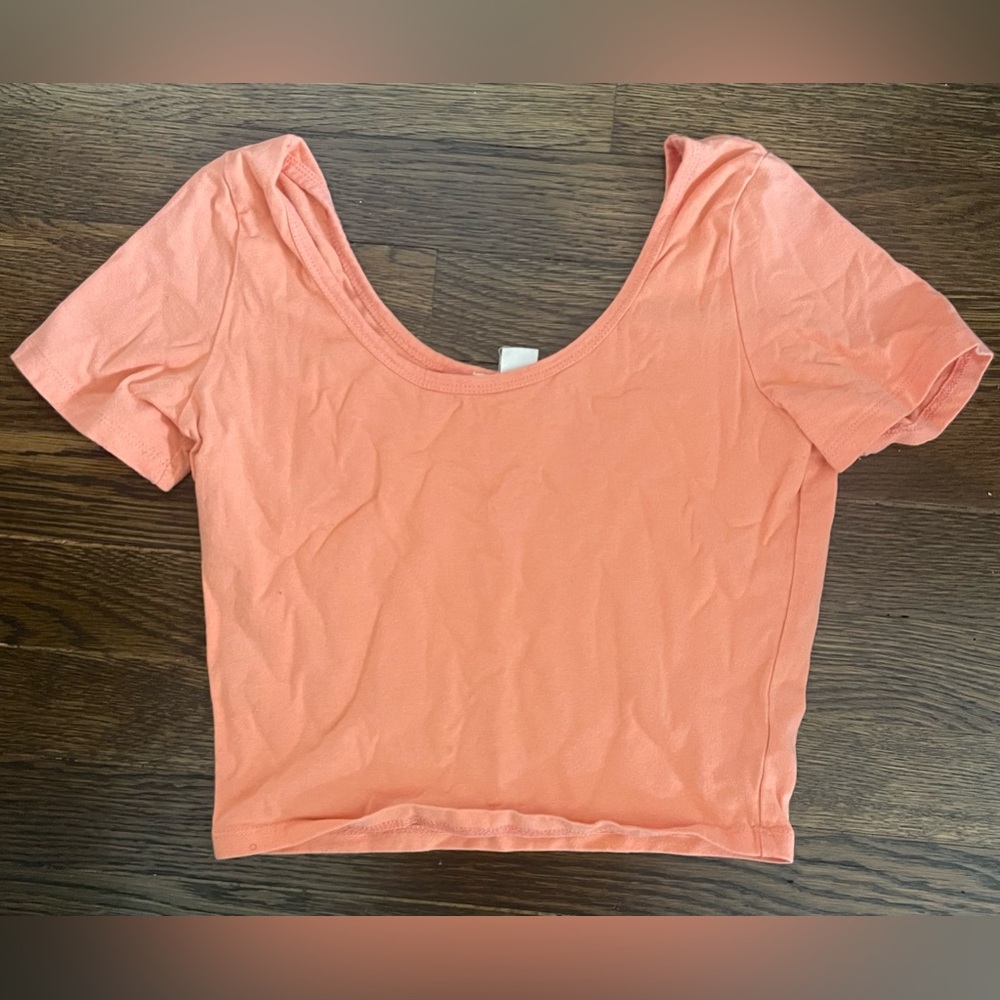 Coral crop top size medium